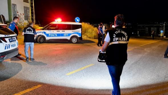 Sokak Ortasında Silahlı Saldırı: 2 Yaralı