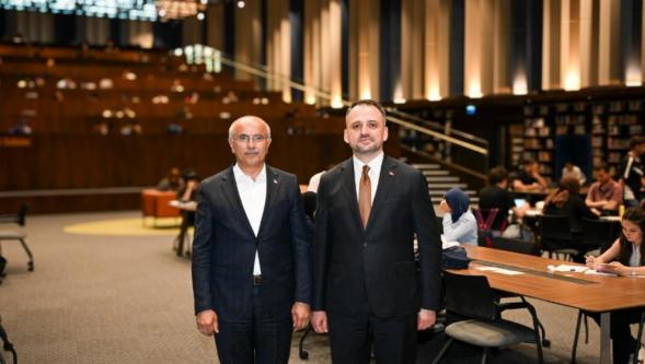 "Türkiye'de İlk 5'e Girer"