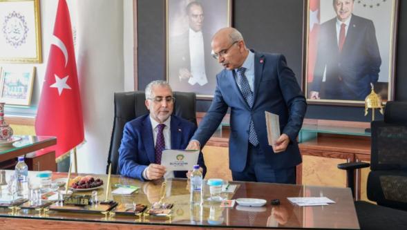 Bakan Işıkhan Malatya'da..