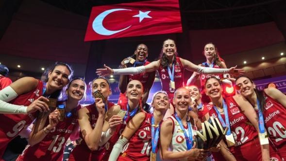 Başkan Sami Er'den Filenin Sultanları'na Kutlama Mesajı