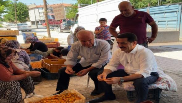 Battalgazi Belediye Başkanı Bayram Taşkın, Hidayet Mahallesi'nde Ziyaretlerde Bulundu