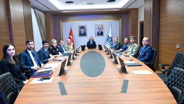 Bir Haftada 82 Aranan Şahıs Yakalandı, 12 Zanlı Tutuklandı