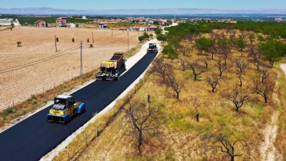 Büyükşehir Belediyesi Battalgazi ilçesi Karahan Mahallesi'nde 8 Kilometrelik Asfalt Çalışmasını Tamamladı