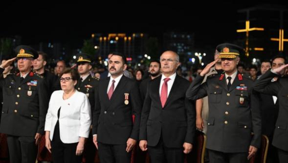 " Vatandaşlarımız Unutulmayacak Bir Demokrasi Destanı Yazmıştır"