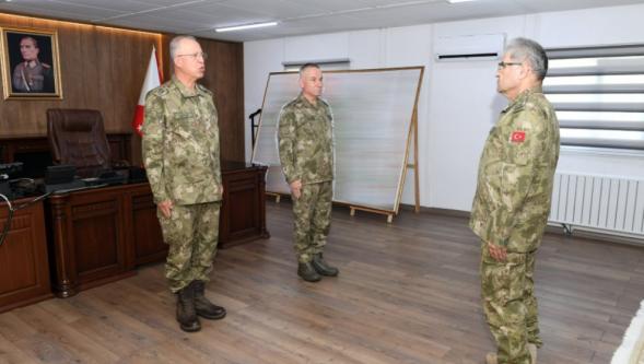 2'nci Ordu Komutanlığında Devir Teslim Töreni