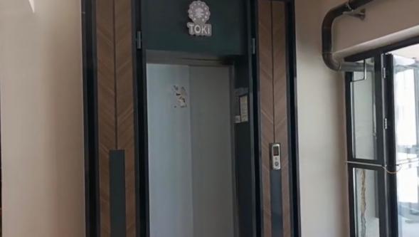 Asansör Aylardır Kullanılamıyor