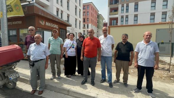 “Bir Buçuk Saatte Bir Otobüs Olur Mu?”