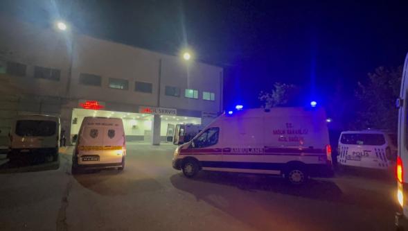 16 Yaşındaki Genç Bıçaklı Kavgada Yaralandı