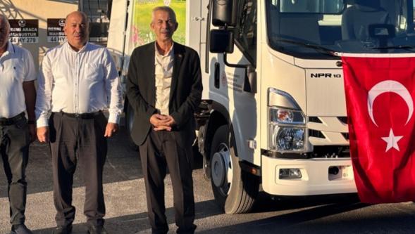 Arapgir Belediyesina  5 Ton Kapasiteli Isuzu Marka Çöp Kamyonu Hibe Edildi.