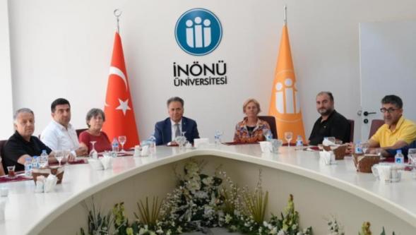 Arslantepe Kazı Heyeti Rektör Akpolat'ın Konuğu Oldu