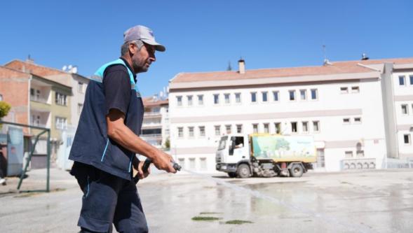 Battalgazi'de Okullara Eğitim Öncesi Temizlik