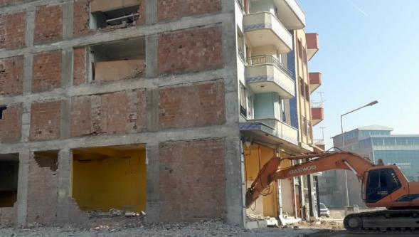 Deprem Enkazından Ekonomiye Yaklaşık 300 Milyon TL'lik Katkı