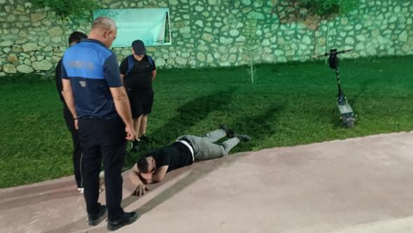 Elektrikli Scooter'dan Düştü, Hastaneye Kaldırıldı