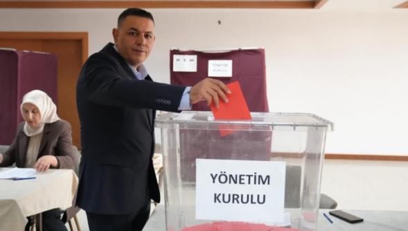 Sadıkoğlu, Yeniden Yönetim Kurulu Başkanı