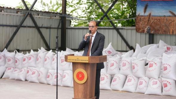 Yeşilyurt Belediyesi'nden Üreticilere 60 Ton Arpa Desteği