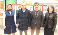 Ortaokul öğrencileri çizdikleri resimleri sergiledi