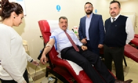 Başkan Gürkan, kan bağışında bulundu