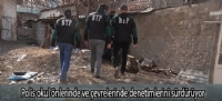 Polis okul önlerinde ve çevrelerinde denetimlerini sürdürüyor