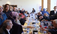 Biz yaşlılığı ununu eleyip, eleğini duvara asmak olarak görmüyoruz