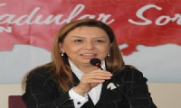 Ak parti  genel başk.yrd. Öznur  çalık bugün Van'da terör örgütlerine verecek cevabımız güçlü bir 'evet' olacaktır