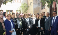 Öznur çalık kilis'de;Savaşın en çok etkileneni çocuklar ve kadınlardır
