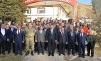 Vali Toprak, Kuluncak'ı ziyaret ederek ilçenin sorunlarını dinledi