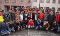 BAKAN Tüfenkciye  taraftarlardan sevgi seli...