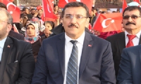 Bakan  Tüfenkci  Tunceli pertek' de  çoşkuyla  karşılandı.