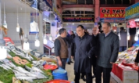 VALİ TOPRAK;Ekmeği ekmekçiye ver, bir ekmek de üste ver