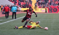 Ahmet Burak Solakel, Adana Demirspor ile anlaştı