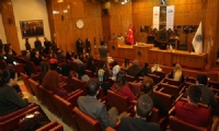 Selahattin Gürkan  katılımcılara sertifikalarını verdi.