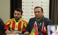 Ferhat Kiraz, Evkur Yeni Malatyaspor'a imzayı attı