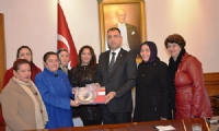 MHP'li kadınlardan Vali Toprak'a ziyaret