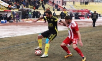 Dost'ça 1' er  Puan'a  razı  oldular.