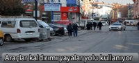 Araçlar kaldırımı yayalar yolu kullanıyor