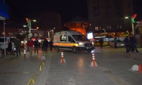 Hırsızlık şüphelisi bir kişiyi yaralayarak kaçtı