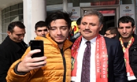 ÇAKIR:En güzel iş koşulsuz destek vermektir