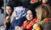 Bakan Tüfenkci, Evkur Yeni Malatyaspor'un ataklarında büyük heyecan yaşadı
