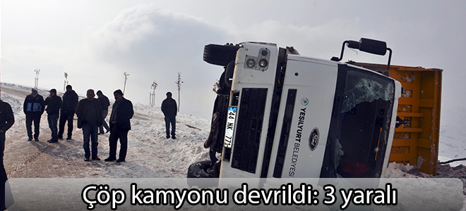 Çöp kamyonu devrildi: 3 yaralı