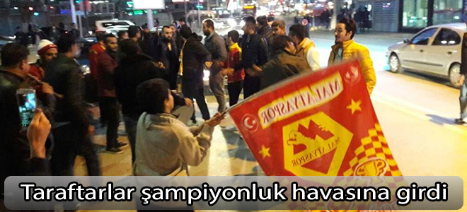 Evkur Yeni Malatyasporlu taraftarlar şampiyonluk havasına girdi
