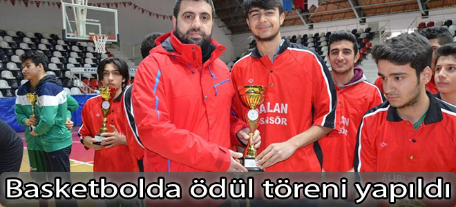 Basketbolda ödül töreni yapıldı