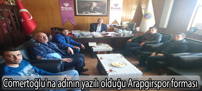 Cömertoğlu'na adının yazılı olduğu Arapgirspor forması
