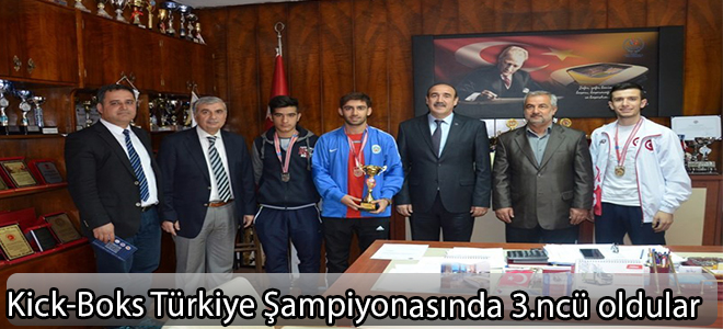 Kick-Boks Türkiye Şampiyonasında 3.ncü oldular