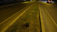Çarptığı Ağacı Yerinden Söküp Karşı Şeride Geçti: 1 Yaralı