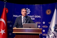 Malatya Turgut Özal Üniversitesinde Ebeler Haftası Kapsamında Etkinlik Düzenlendi