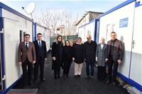 Hanımefendi Hanife Yazıcı'dan Yeşilyurt İlçesindeki Şehit Ailelerine Ziyaret