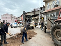 Tahribata Uğrayan Ana Yollarda Onarım Çalışması Devam Ediyor