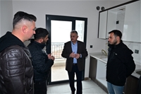 Vali Ersin Yazıcı'dan Kura Çekimine Hazır Olan TOKİ Konutlarında İnceleme