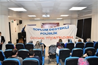 Hanımefendi Hanife Yazıcı'dan Çocuklara Moral Ziyareti
